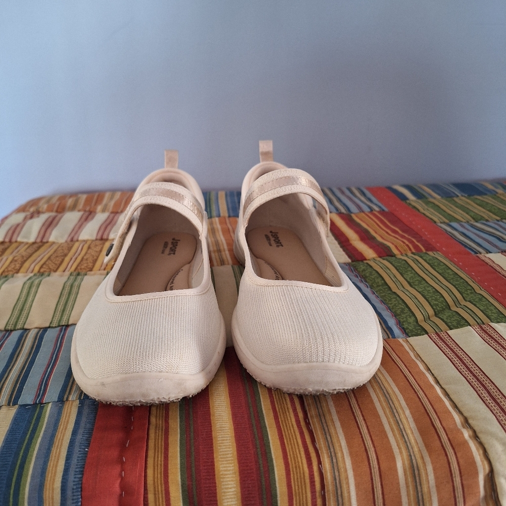 JSport By Jambu 'Melody' Women's Cream Mary Jane Flats Size 8